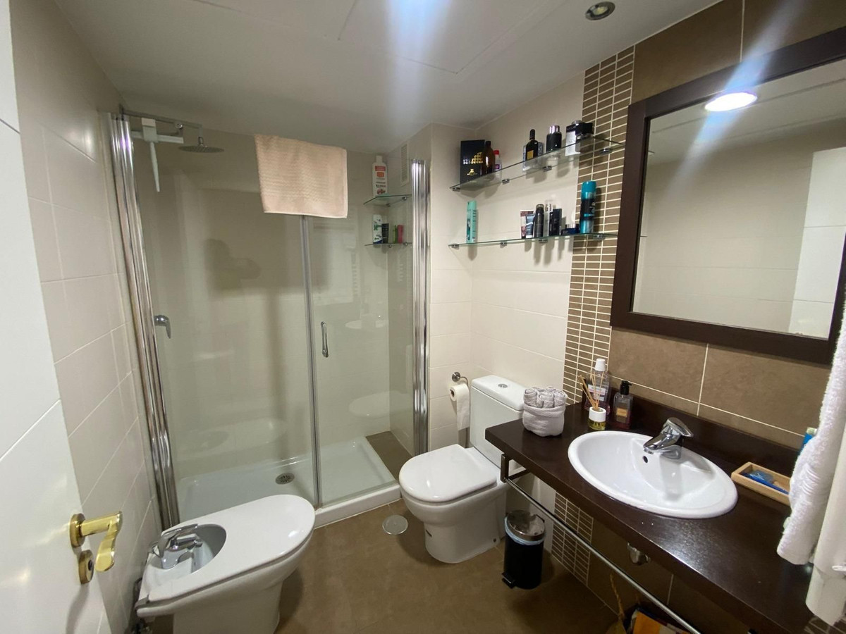 0c04e117102f54acd07c705b18c4f30f - 20