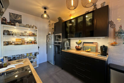 0c0fd95ceb7e4dd48cd951403f985fba - 15