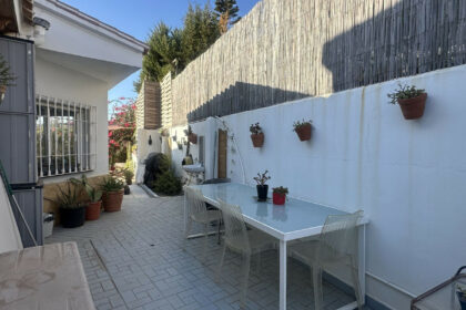 0c0fd95ceb7e4dd48cd951403f985fba - 16