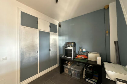 0c0fd95ceb7e4dd48cd951403f985fba - 23