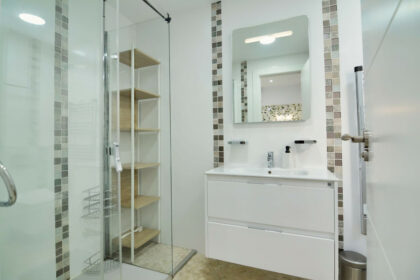 0c598a75aa230038fc9de0e0ef16fe20 - 23