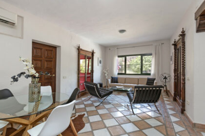 0c95f256ba08643ddd49c1a7ae1cd0a0 - 16