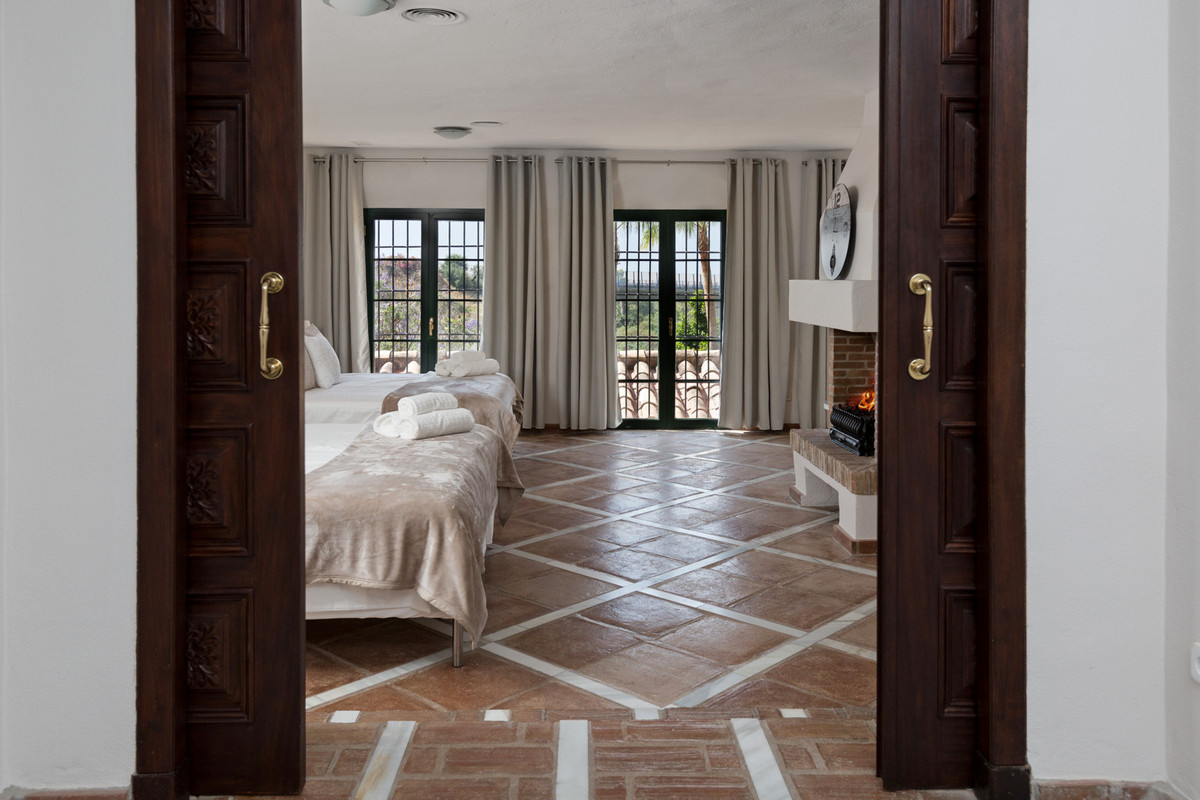 0c95f256ba08643ddd49c1a7ae1cd0a0 - 20