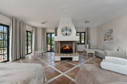 0c95f256ba08643ddd49c1a7ae1cd0a0 - 22