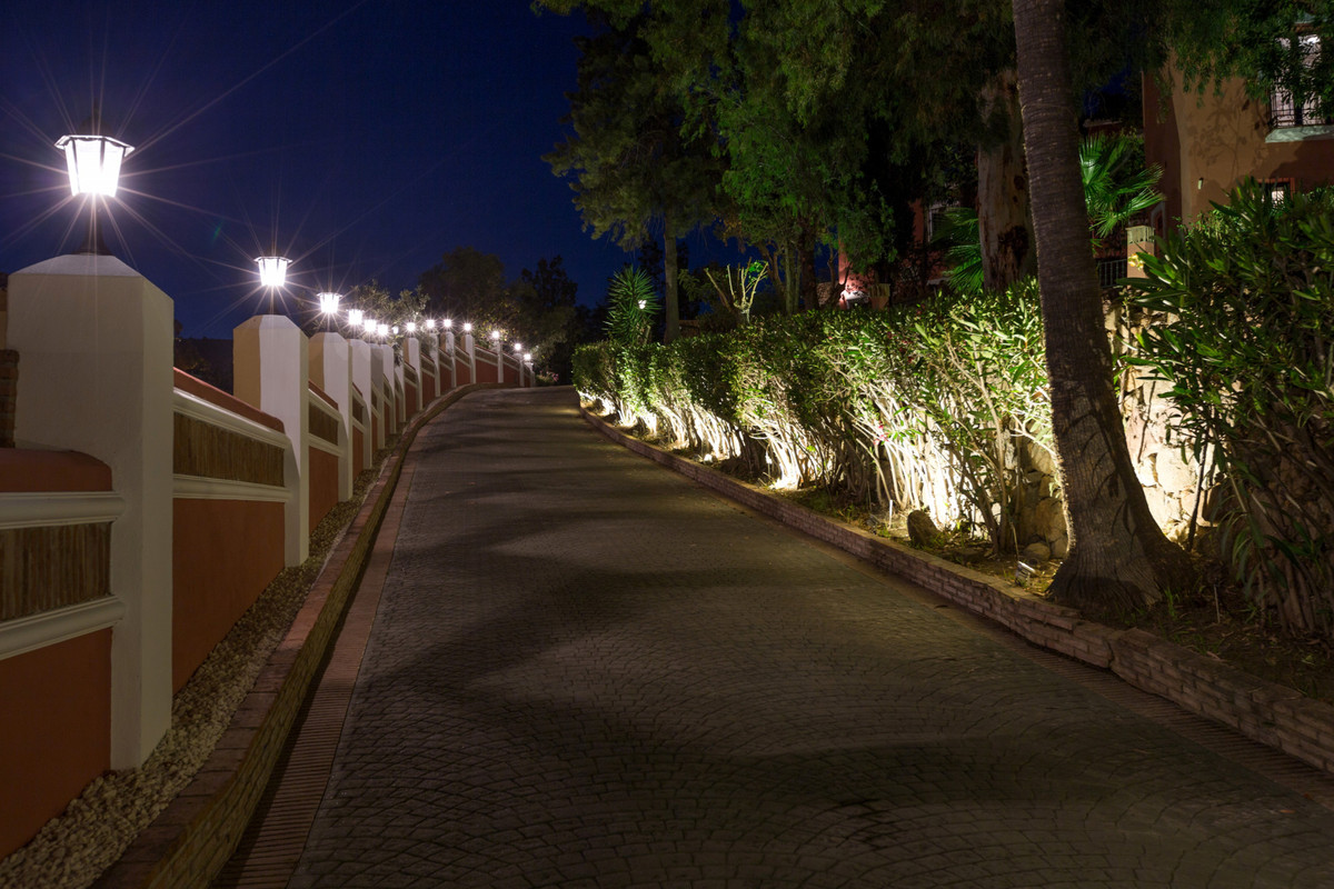 0c95f256ba08643ddd49c1a7ae1cd0a0 - 49