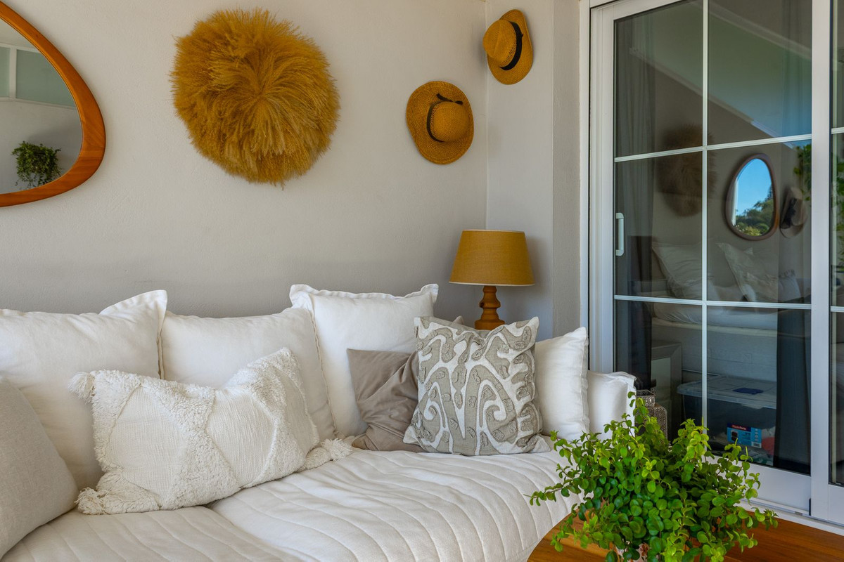 0c9ba34e08abd68c4cfc2950c1e11d96 - 23