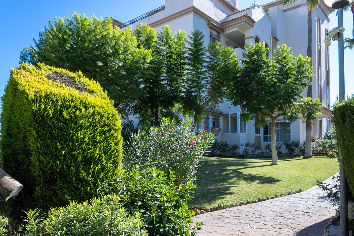 0c9ba34e08abd68c4cfc2950c1e11d96 - 27