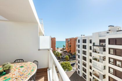 0cea51ec49221d17a9d9fcd66fb67b9d - 17