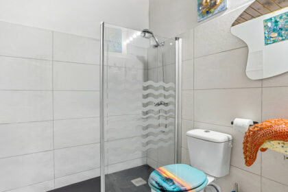 0d310ae86b57ca3b5e5e3dac63a4006e - 25