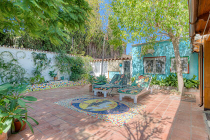 0d310ae86b57ca3b5e5e3dac63a4006e - 7