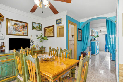 0d310ae86b57ca3b5e5e3dac63a4006e - 9