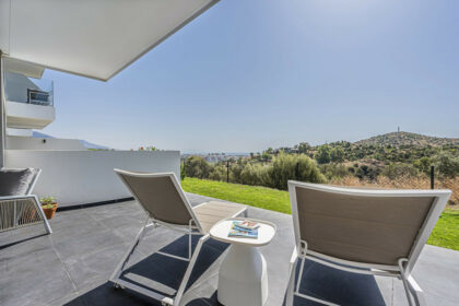 0e0e4b516858ccb6b49dc4f479ddfa43 - 21