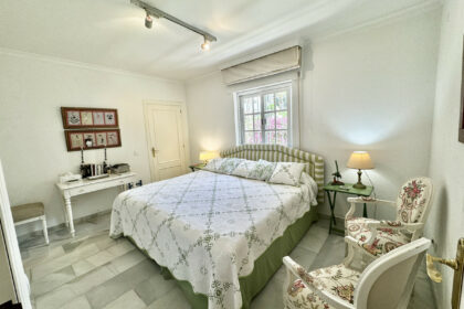 0e369bb3dc9236bf82a603e44a22c4cc - 10