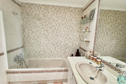 0e369bb3dc9236bf82a603e44a22c4cc - 11