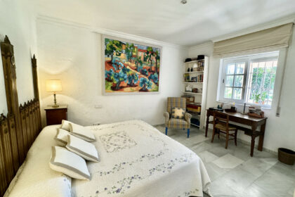 0e369bb3dc9236bf82a603e44a22c4cc - 12