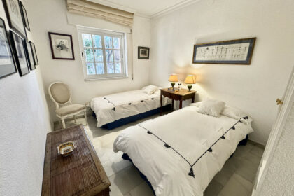 0e369bb3dc9236bf82a603e44a22c4cc - 13