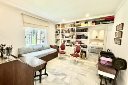 0e369bb3dc9236bf82a603e44a22c4cc - 14