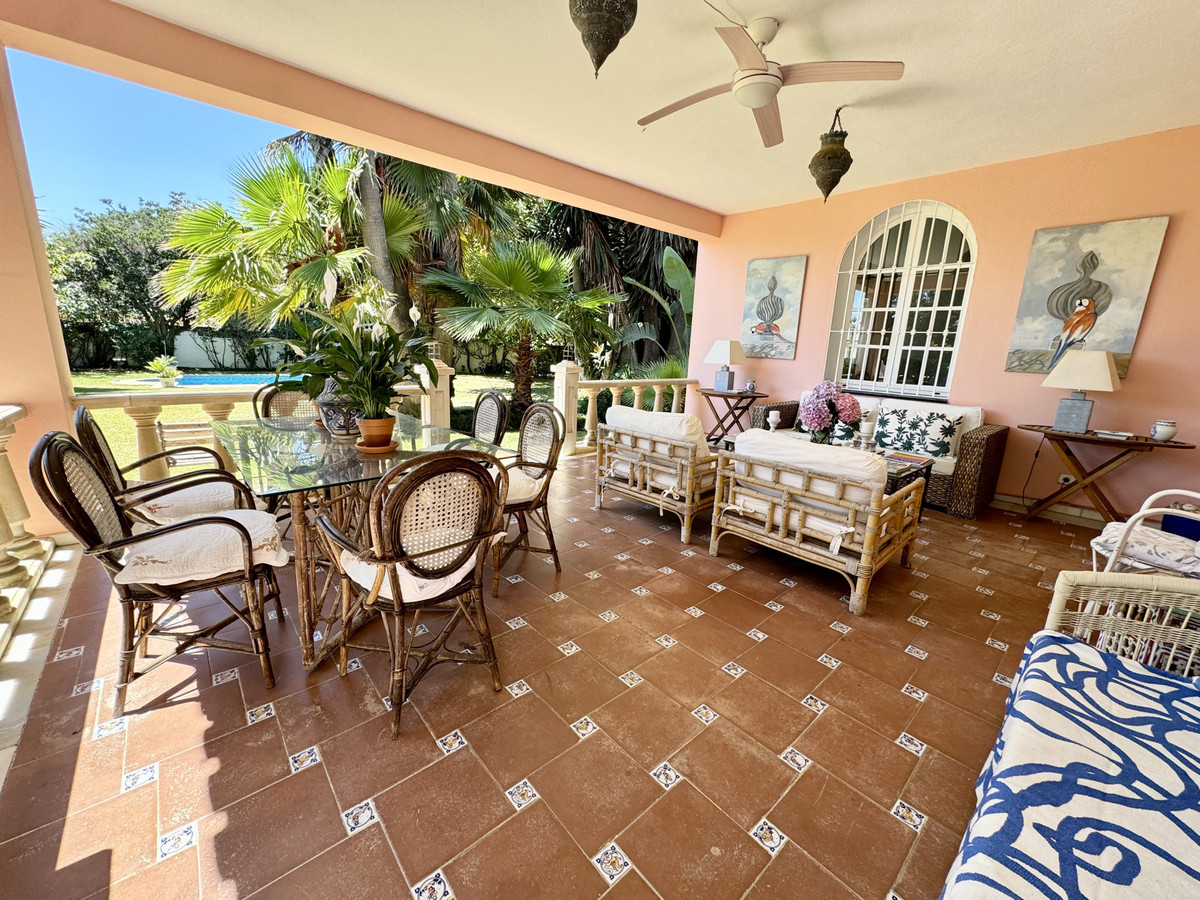 0e369bb3dc9236bf82a603e44a22c4cc - 18