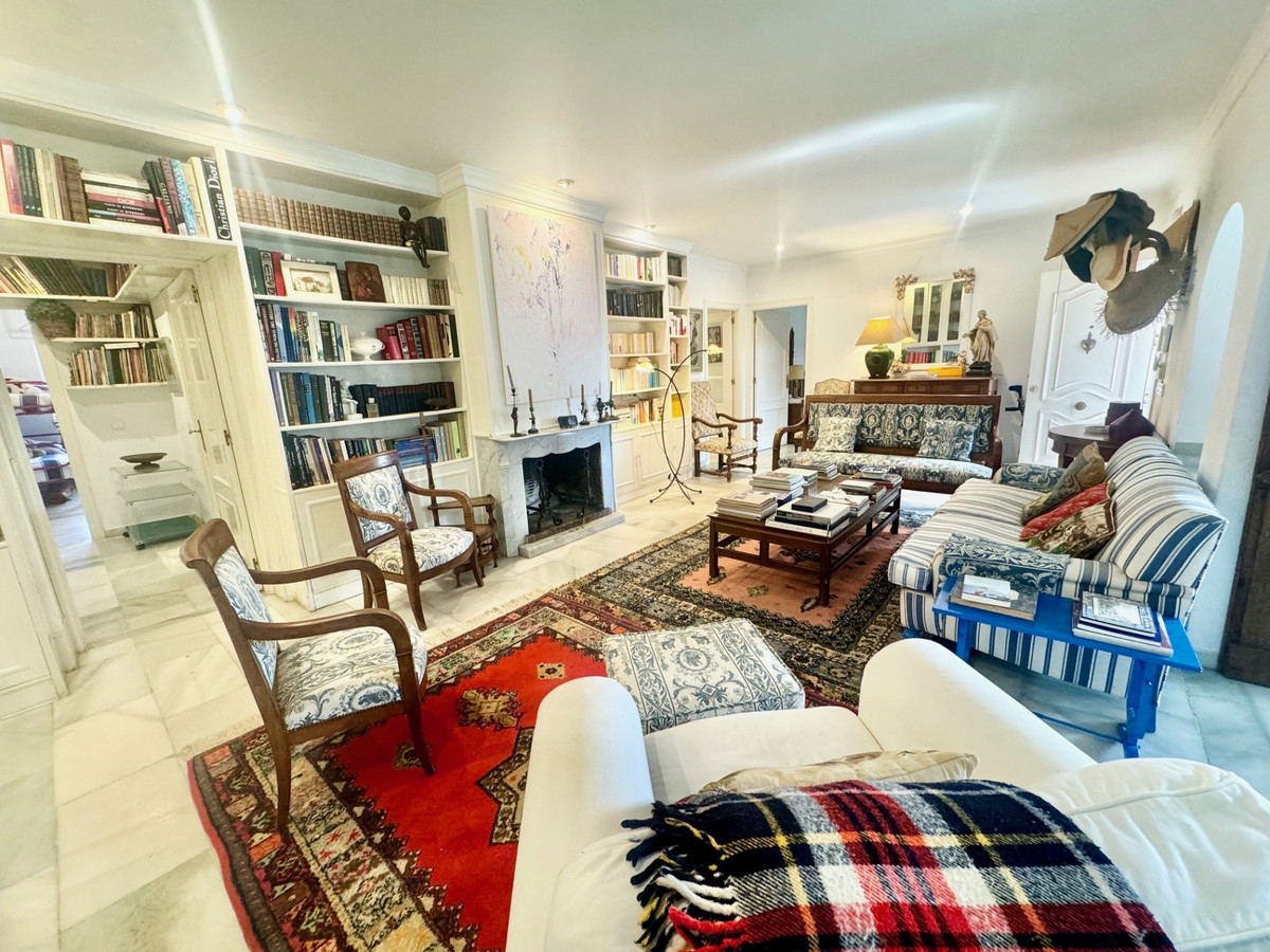 0e369bb3dc9236bf82a603e44a22c4cc - 4