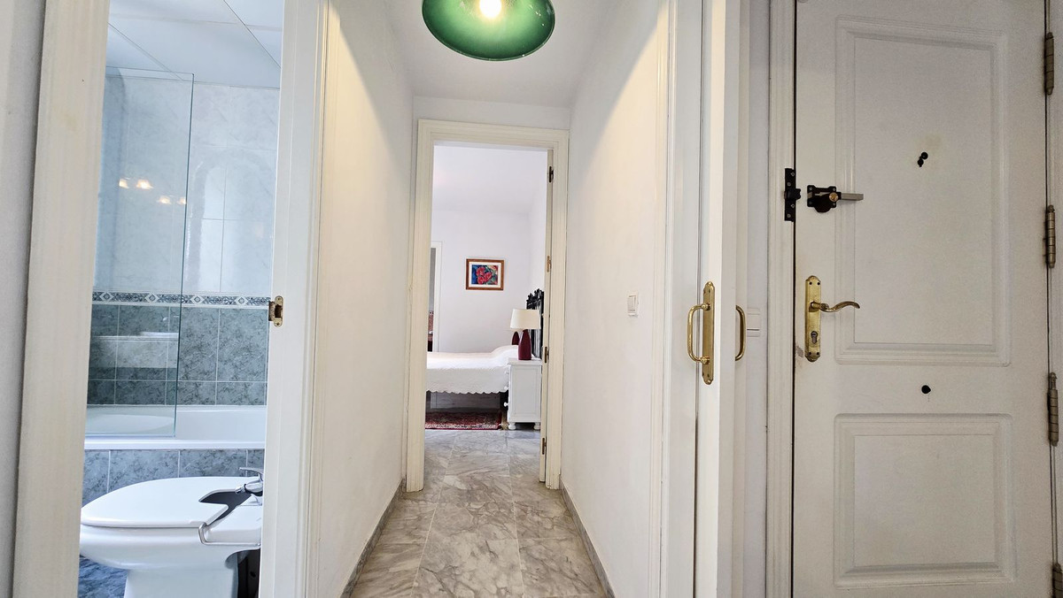 0e3d1901e84ae190c74f8b34581724bd - 23