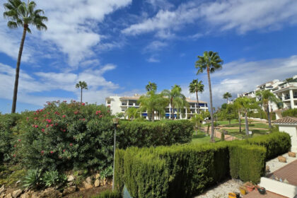 0e3d1901e84ae190c74f8b34581724bd - 5