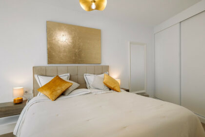 0e9c7ab18a4213c78b0c168c0d4775de - 18