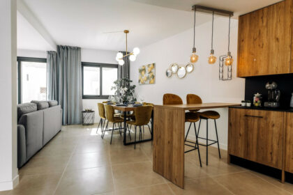 0e9c7ab18a4213c78b0c168c0d4775de - 8