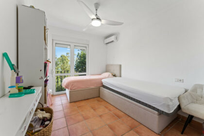 0eb8c7eda8d21a7f1c187d8eb9e50bd6 - 18