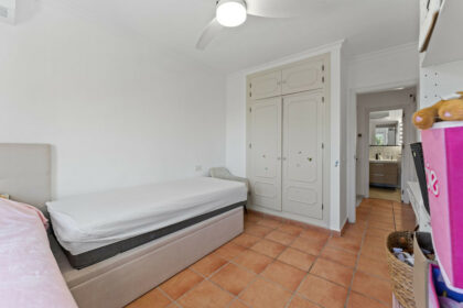 0eb8c7eda8d21a7f1c187d8eb9e50bd6 - 19