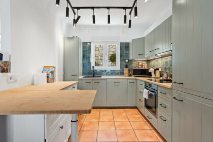 0eb8c7eda8d21a7f1c187d8eb9e50bd6 - 2