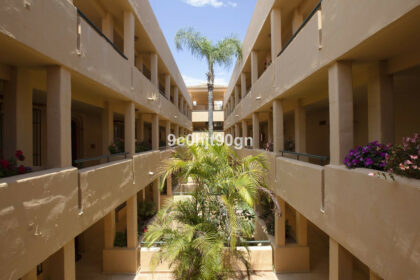 0f0009575671f533381bbc9e19f19e22 - 11