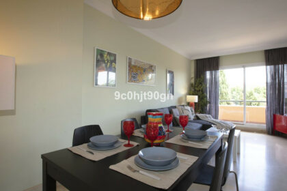 0f0009575671f533381bbc9e19f19e22 - 2