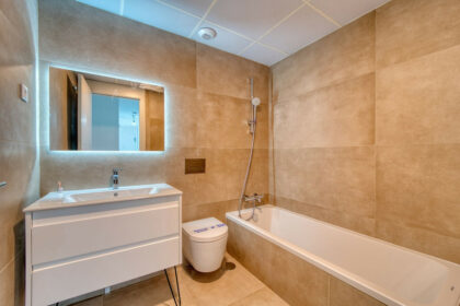 0f66b77a1ab7210c92fd925e73f764f9 - 9