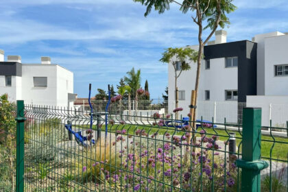 1092e88d5753ae56ec2428850901a29b - 23