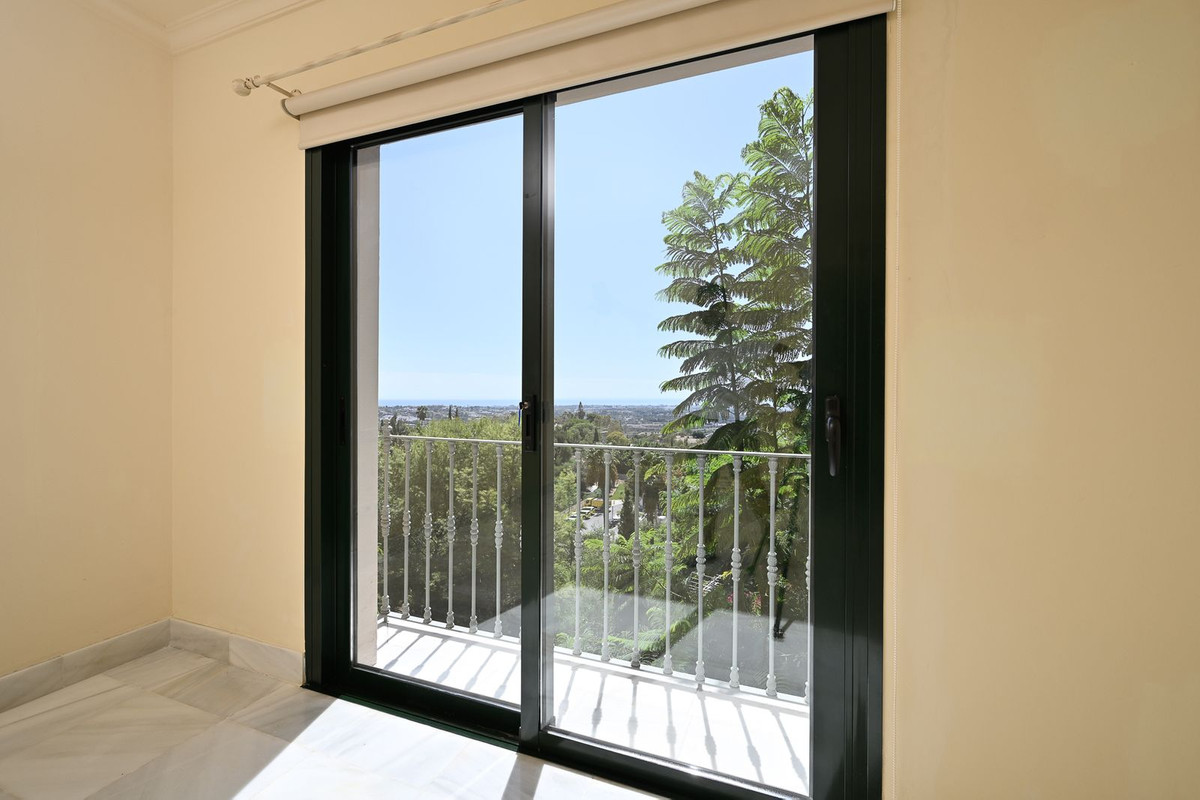 114e4d27e3d1b326ffc277a344f0a963 - 14