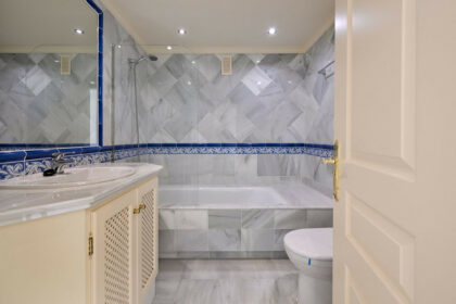 114e4d27e3d1b326ffc277a344f0a963 - 15