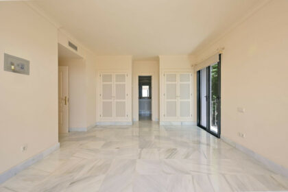 114e4d27e3d1b326ffc277a344f0a963 - 20