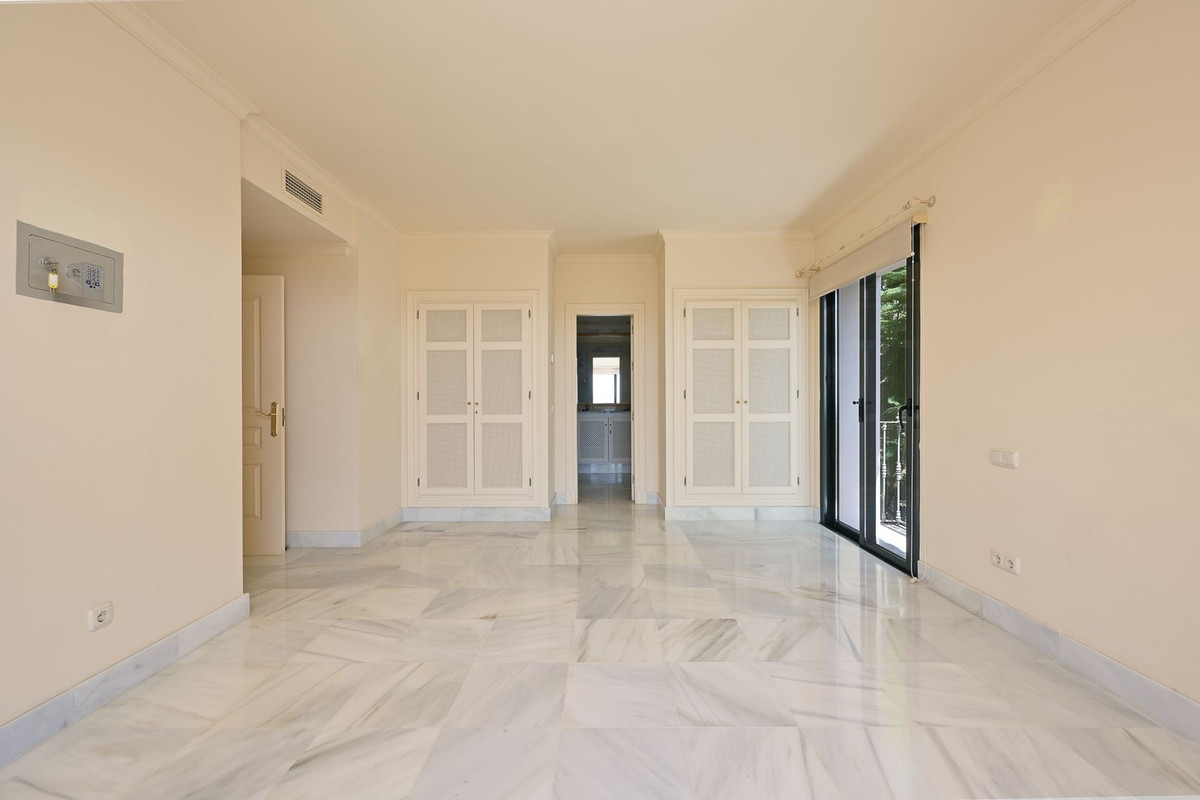 114e4d27e3d1b326ffc277a344f0a963 - 20