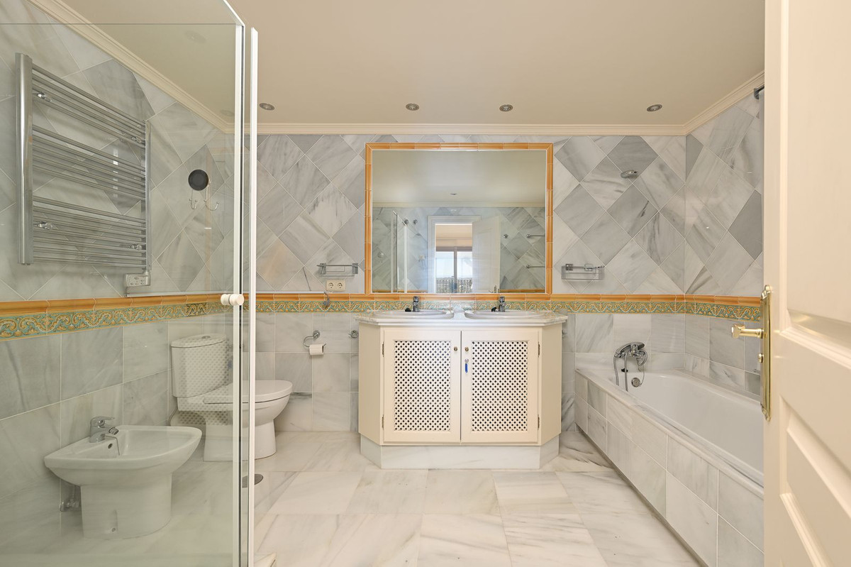 114e4d27e3d1b326ffc277a344f0a963 - 21