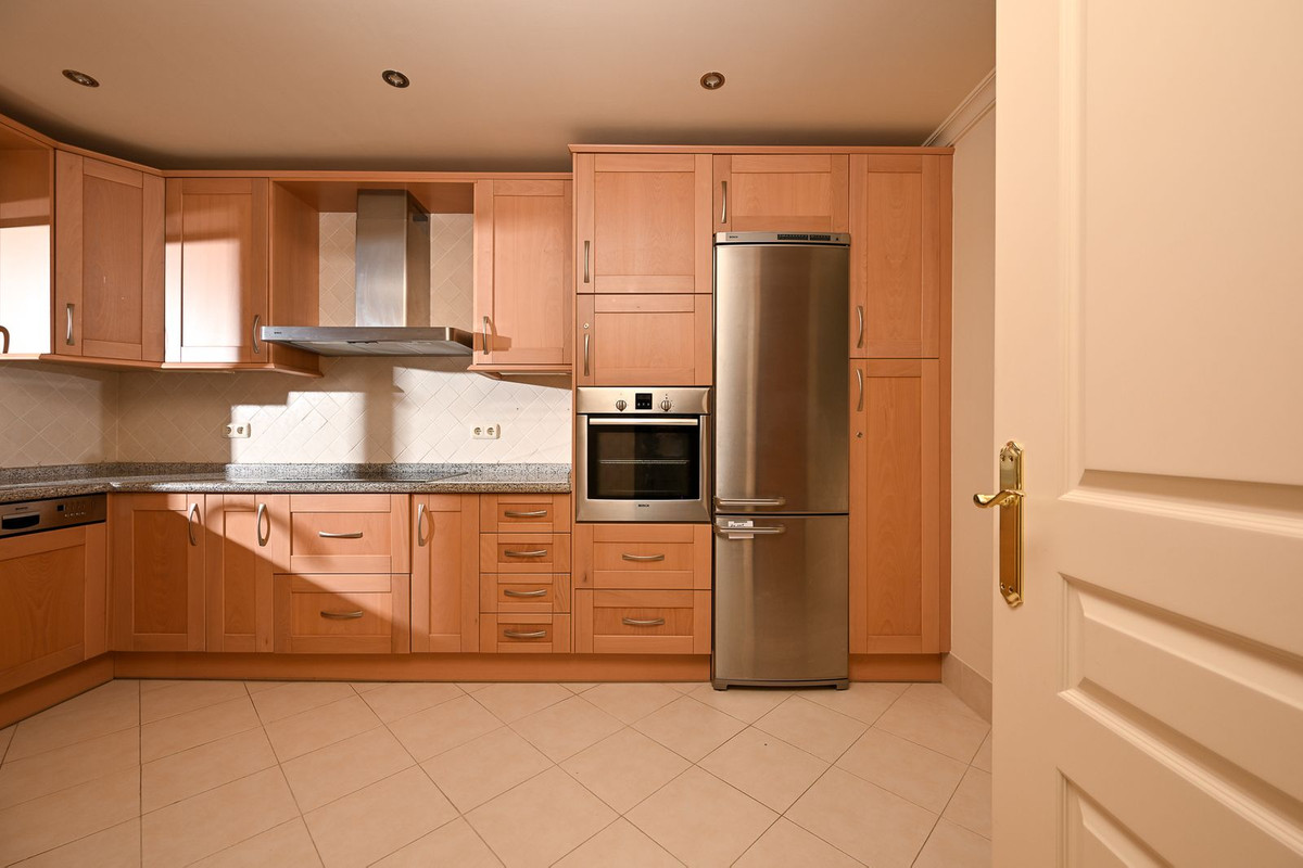 114e4d27e3d1b326ffc277a344f0a963 - 3