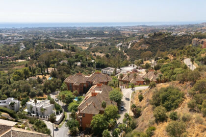 114e4d27e3d1b326ffc277a344f0a963 - 31