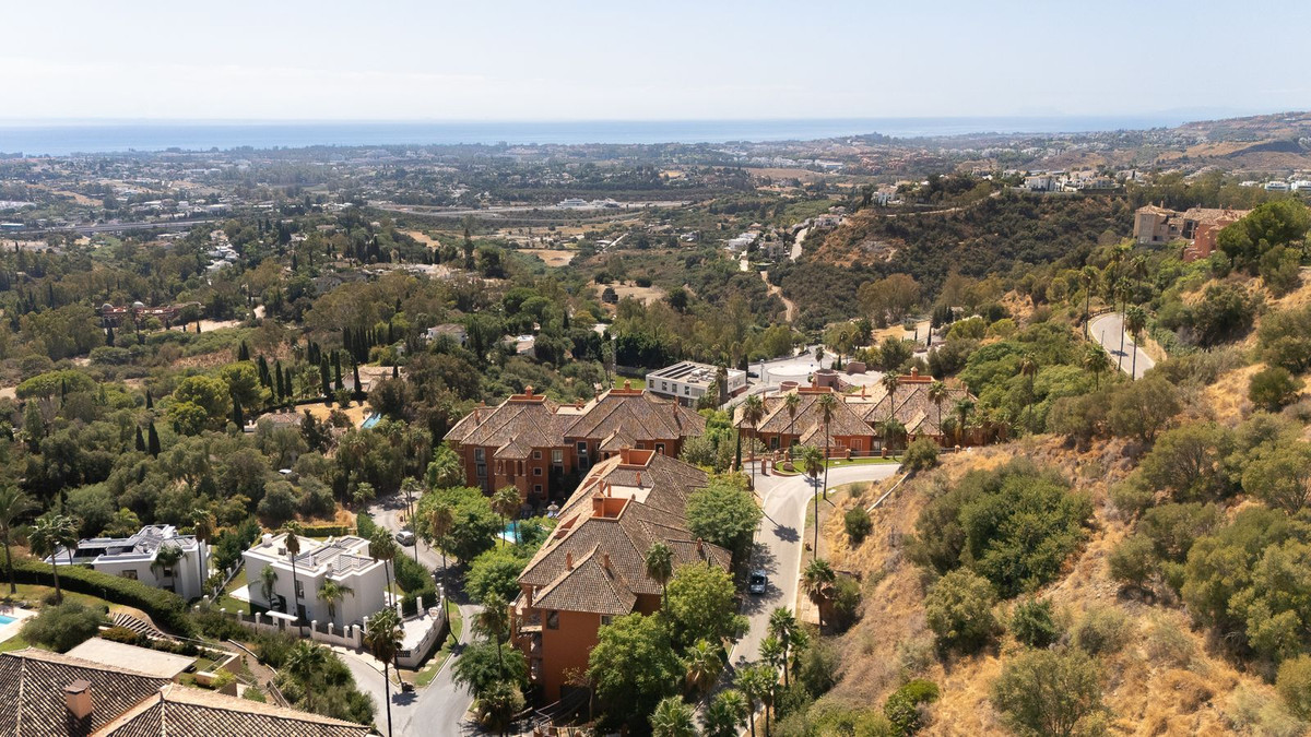 114e4d27e3d1b326ffc277a344f0a963 - 31