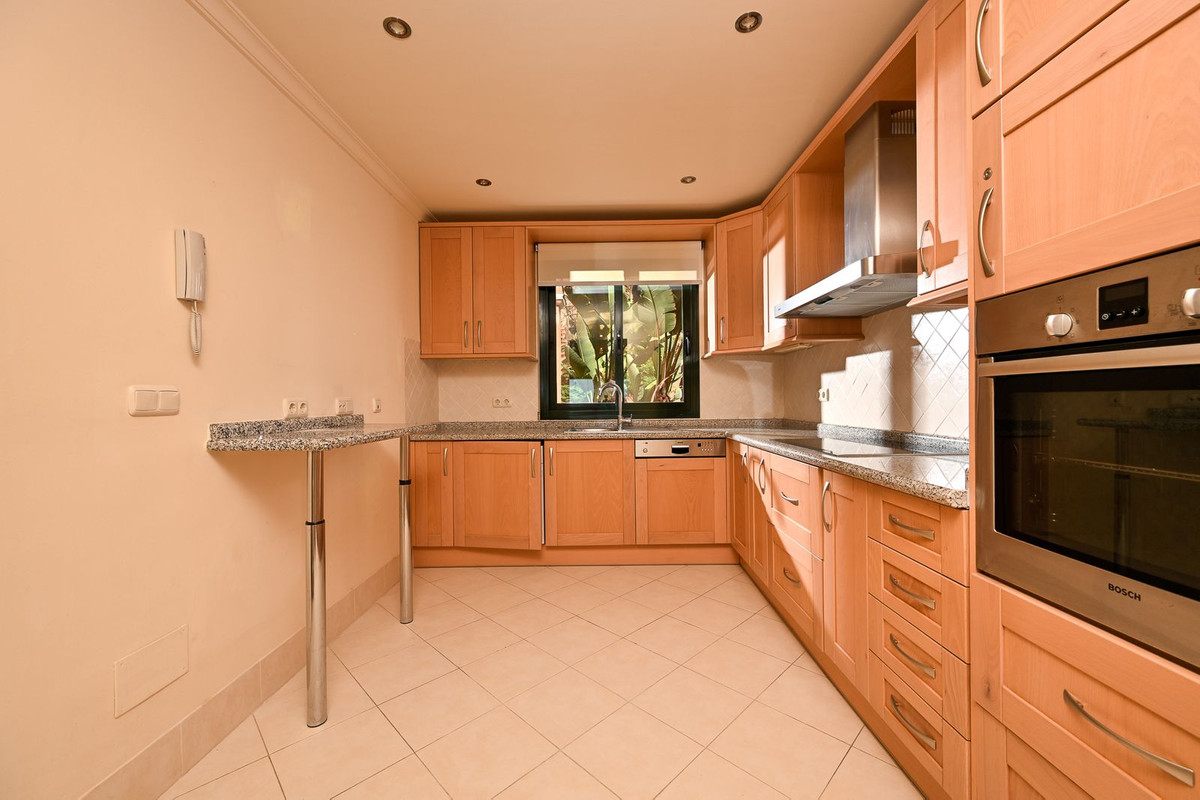 114e4d27e3d1b326ffc277a344f0a963 - 4