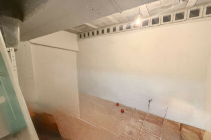 1300b8fbf5e1a5d45d5de415d3e40421 - 16