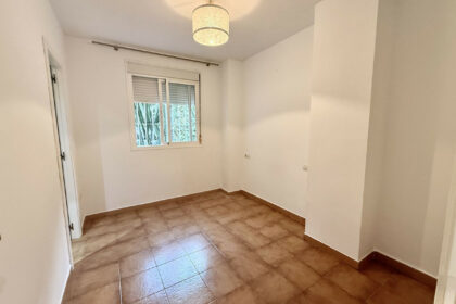 1300b8fbf5e1a5d45d5de415d3e40421 - 9