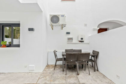 1407e812f2c713b0b973330ff7f4b3e4 - 10