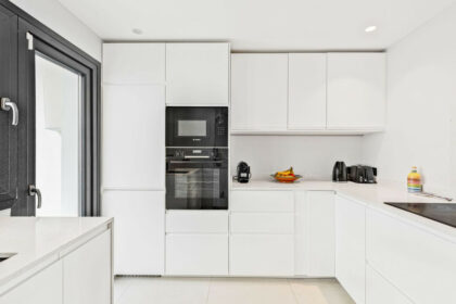 1407e812f2c713b0b973330ff7f4b3e4 - 14