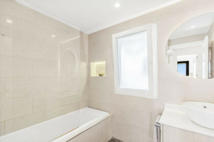 1407e812f2c713b0b973330ff7f4b3e4 - 31