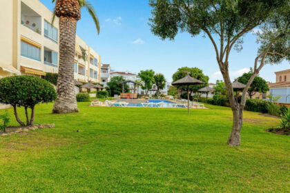 1407e812f2c713b0b973330ff7f4b3e4 - 50