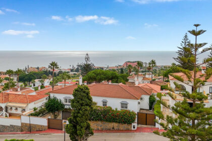 1407e812f2c713b0b973330ff7f4b3e4 - 51